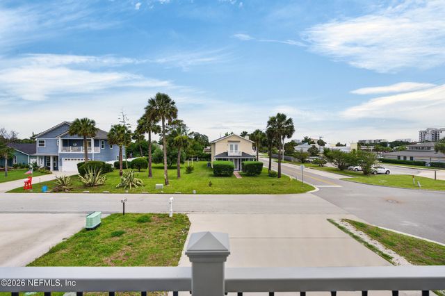 402 11TH Avenue S, Jacksonville Beach, FL 32250