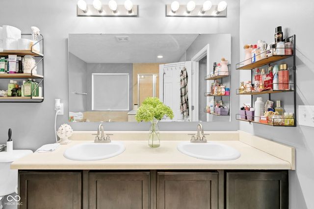 10408 Hammersley Drive, Fishers, IN 46040