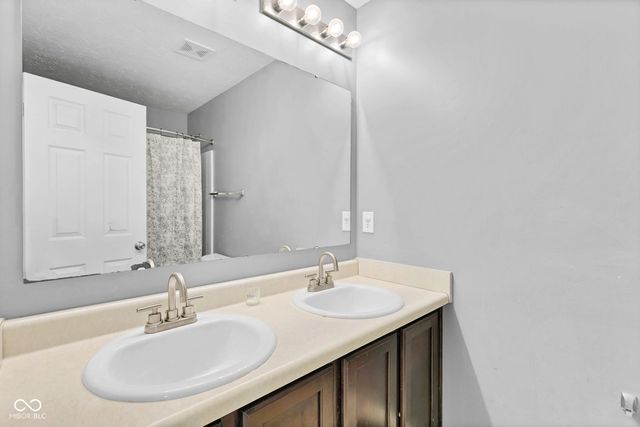 10408 Hammersley Drive, Fishers, IN 46040
