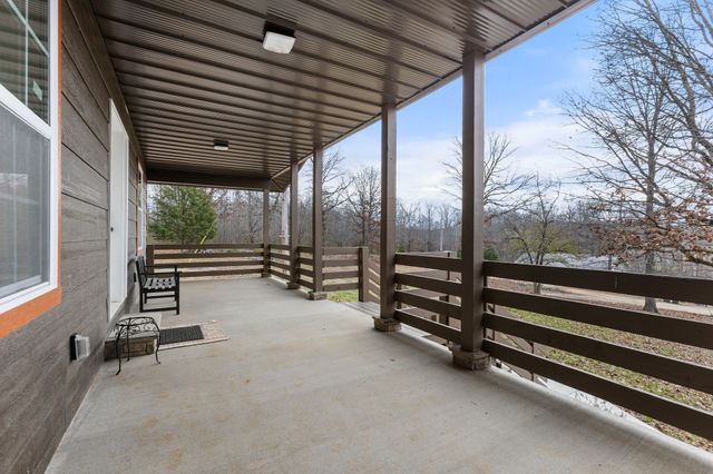 6645 Parish Dr, Nunnelly, TN 37137