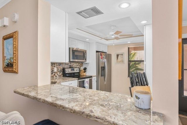 4300 Belair LN 1, Naples, FL 34103