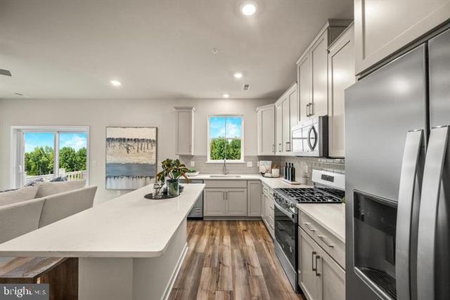 854 GRAPHITE DR, Phoenixville, PA 19460
