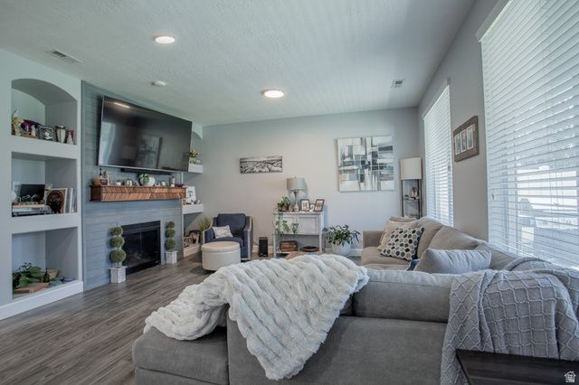 1007 N SKIPTON DR, North Salt Lake, UT 84054