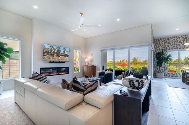 460 Palladium Boulevard, Palm Springs, CA 92262