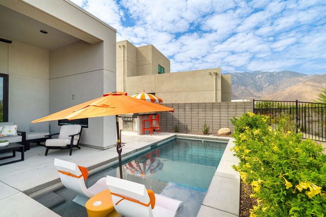 460 Palladium Boulevard, Palm Springs, CA 92262
