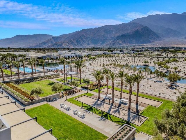 460 Palladium Boulevard, Palm Springs, CA 92262