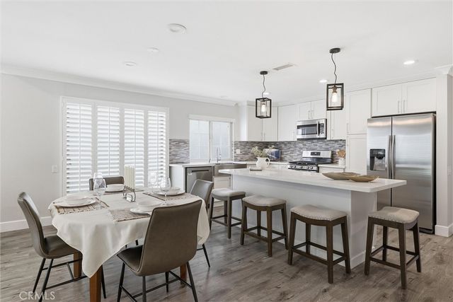 27880 Via Sarasate, Mission Viejo, CA 92692