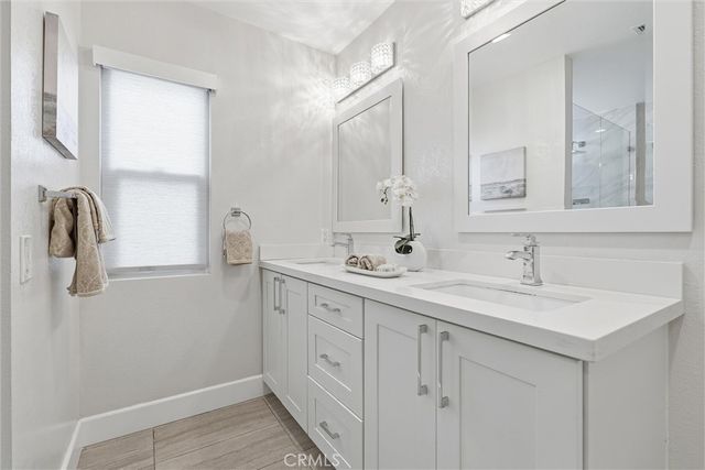 27880 Via Sarasate, Mission Viejo, CA 92692