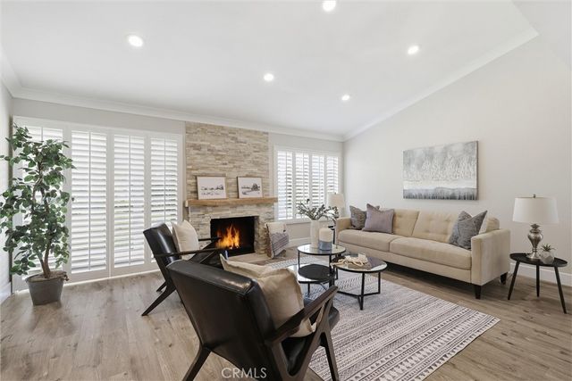 27880 Via Sarasate, Mission Viejo, CA 92692