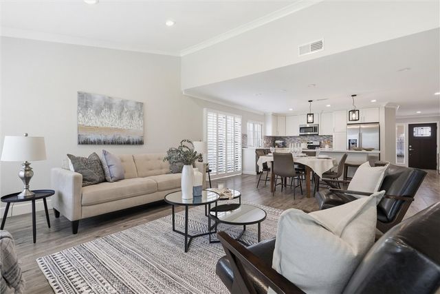 27880 Via Sarasate, Mission Viejo, CA 92692