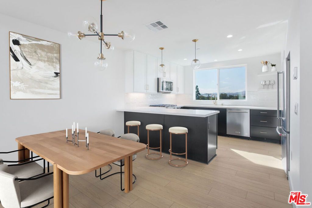 11220 Lyon Lane, North Hollywood, CA 91606