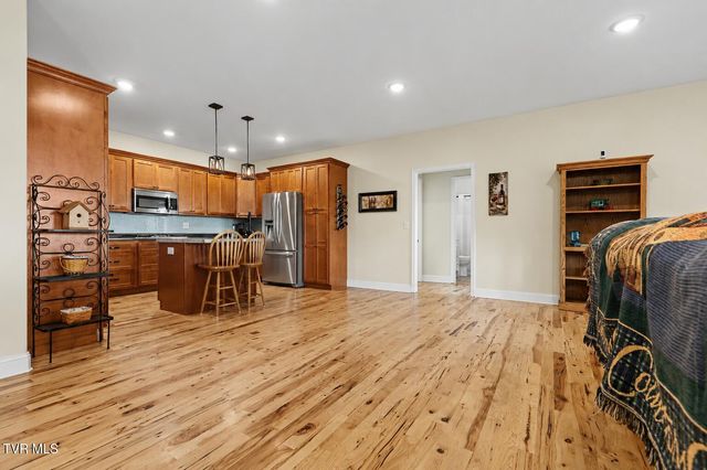 1090 Shell Road, Jonesborough, TN 37659