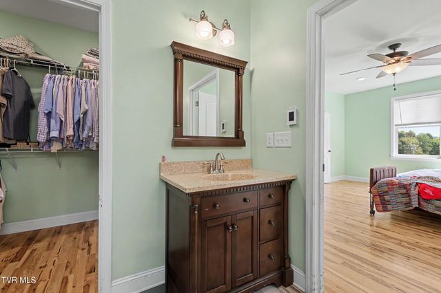 1090 Shell Road, Jonesborough, TN 37659