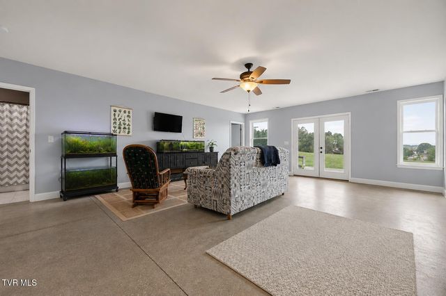 1090 Shell Road, Jonesborough, TN 37659