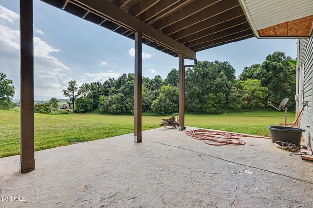 1090 Shell Road, Jonesborough, TN 37659