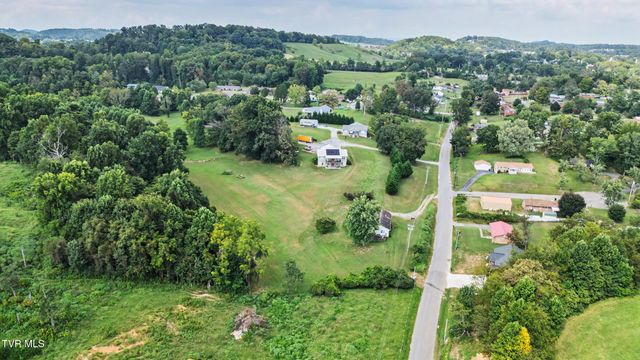 1090 Shell Road, Jonesborough, TN 37659