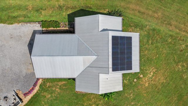 1090 Shell Road, Jonesborough, TN 37659