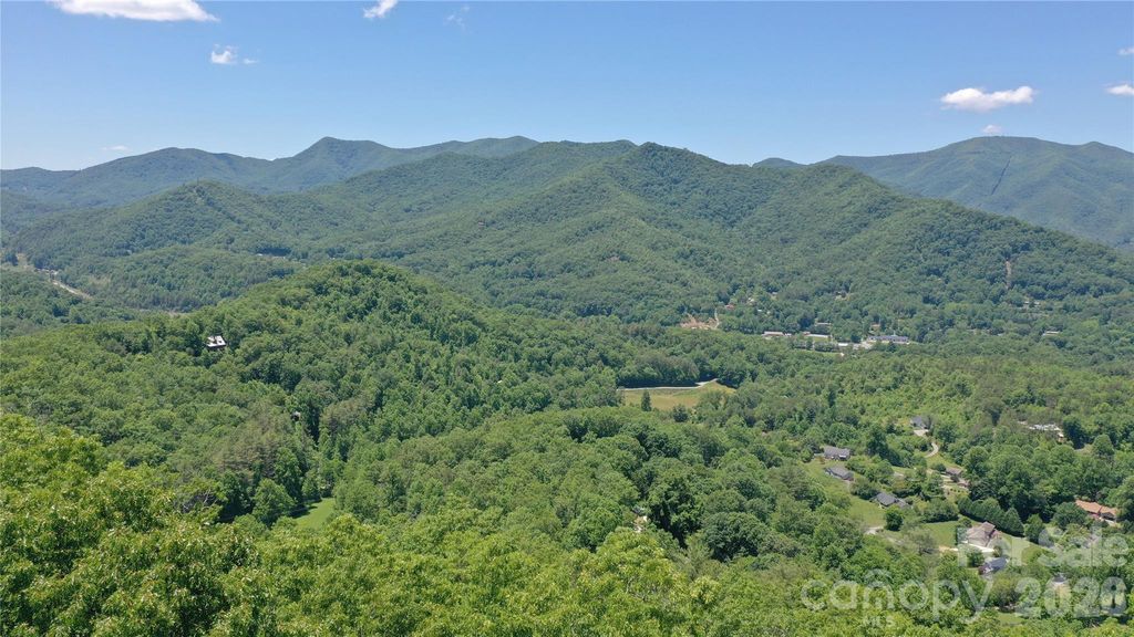 272 Kako Ridge 64, Sylva, NC 28779