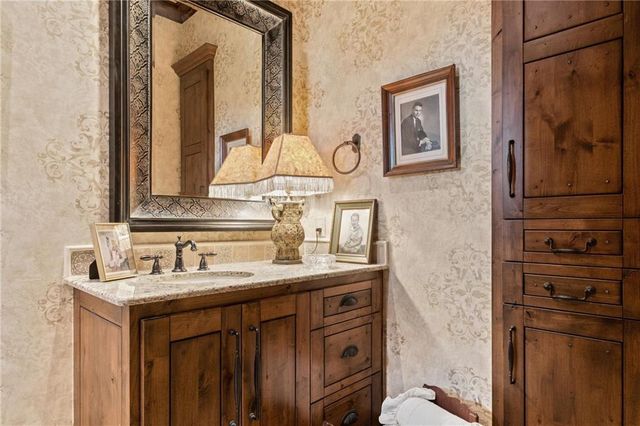 15820 Chapel Ridge Lane, Edmond, OK 73013