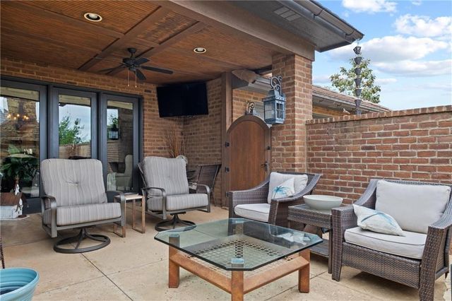 15820 Chapel Ridge Lane, Edmond, OK 73013