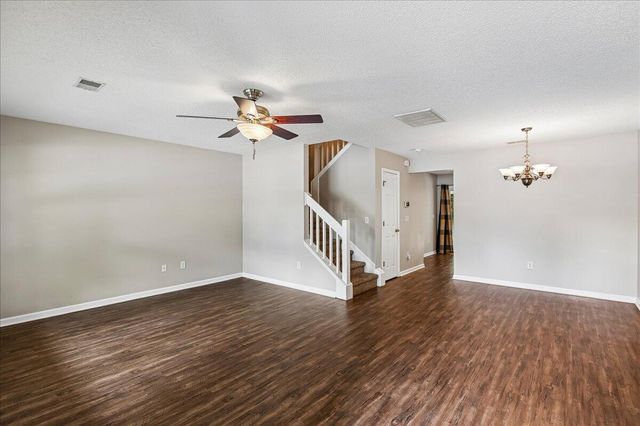 7948 Shadow Oak Drive, North Charleston, SC 29406