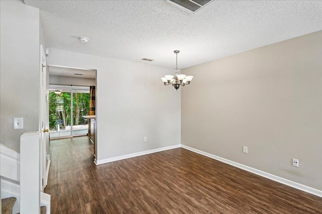 7948 Shadow Oak Drive, North Charleston, SC 29406