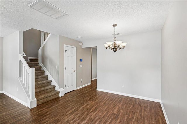 7948 Shadow Oak Drive, North Charleston, SC 29406