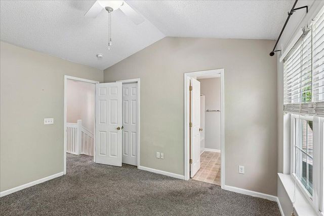 7948 Shadow Oak Drive, North Charleston, SC 29406