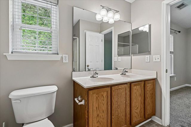 7948 Shadow Oak Drive, North Charleston, SC 29406
