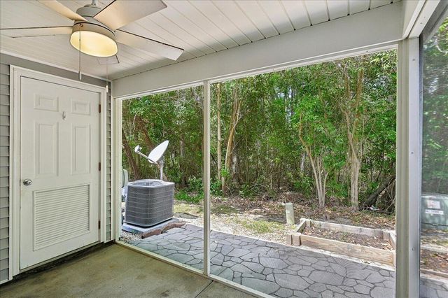 7948 Shadow Oak Drive, North Charleston, SC 29406