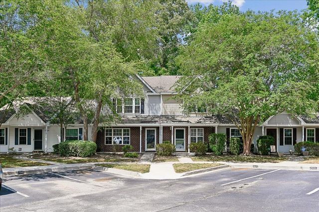 7948 Shadow Oak Drive, North Charleston, SC 29406