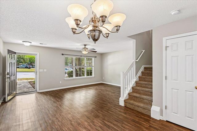 7948 Shadow Oak Drive, North Charleston, SC 29406