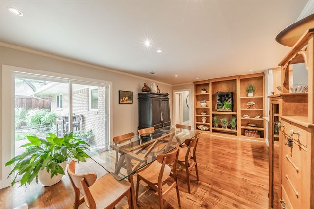 3249 Regent Drive, Dallas, TX 75229