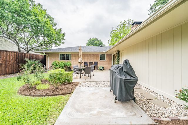 3249 Regent Drive, Dallas, TX 75229
