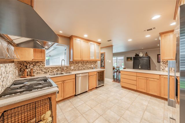 3249 Regent Drive, Dallas, TX 75229
