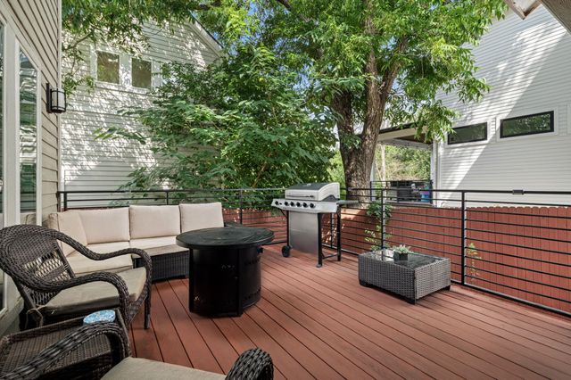 1160 Lott Ave A, Austin, TX 78721