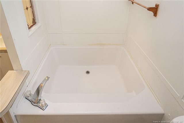 3442 McKinnon Road, Fayetteville, NC 28304