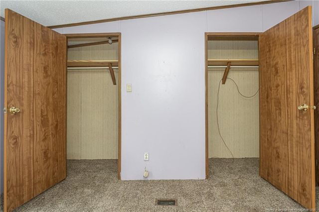 3442 McKinnon Road, Fayetteville, NC 28304