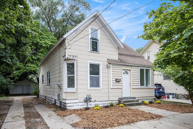 1054 Crosby Street, Grand Rapids, MI 49504