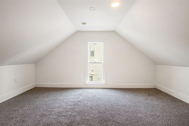 1054 Crosby Street, Grand Rapids, MI 49504