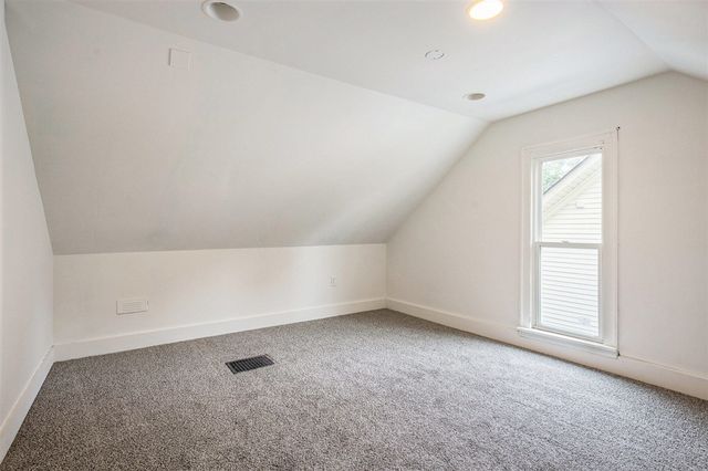 1054 Crosby Street, Grand Rapids, MI 49504