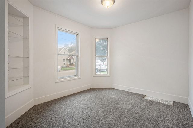 1054 Crosby Street, Grand Rapids, MI 49504