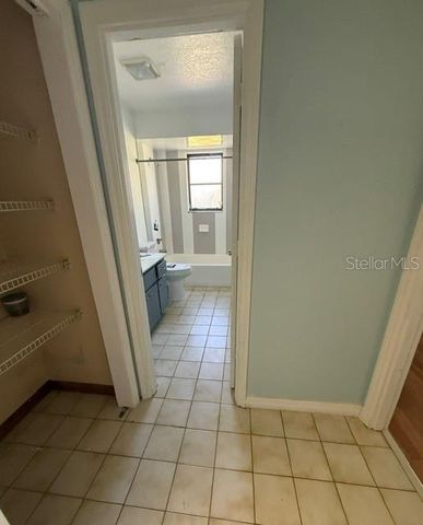 465 E SEMINOLE DRIVE, Venice, FL 34293