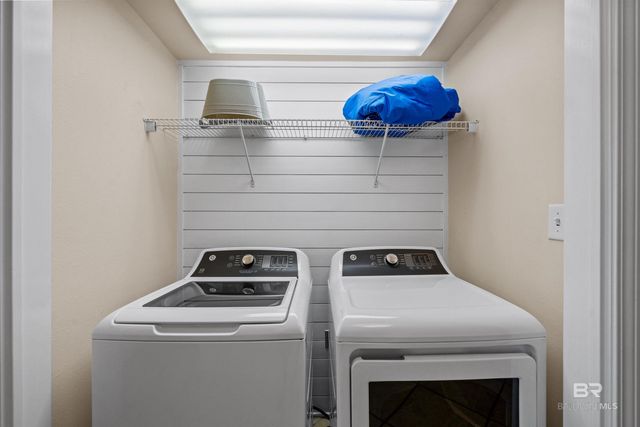 1524 W Beach Boulevard 301, Gulf Shores, AL 36542