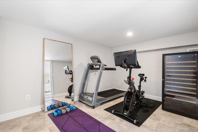 9 Thomas Lane, Scarsdale, NY 10583