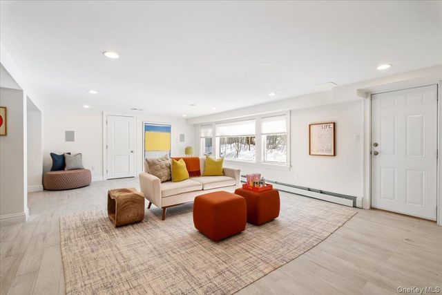 9 Thomas Lane, Scarsdale, NY 10583