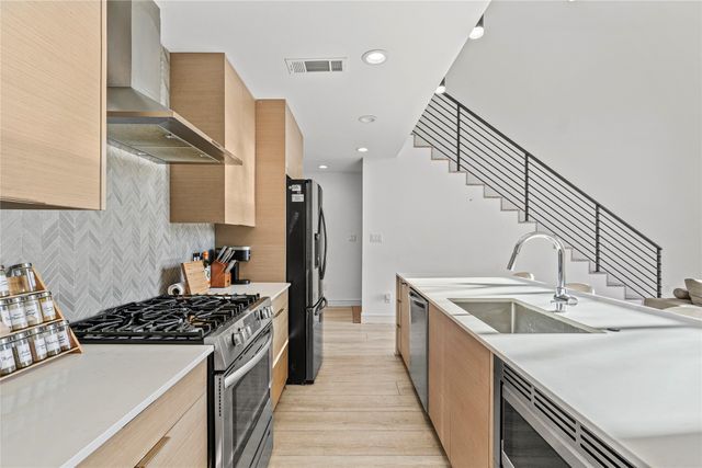 3880 Munger Avenue 9, Dallas, TX 75204