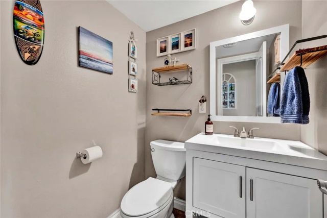 2721 E Adams Avenue, Orange, CA 92867