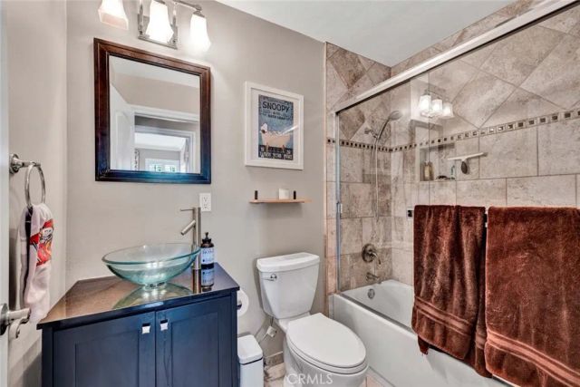 2721 E Adams Avenue, Orange, CA 92867