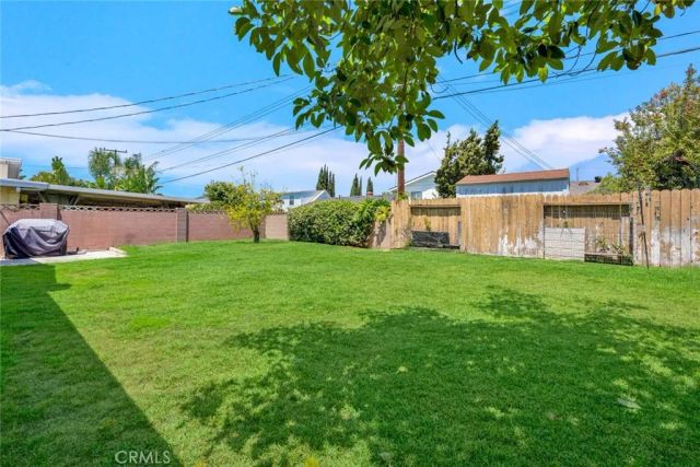2721 E Adams Avenue, Orange, CA 92867